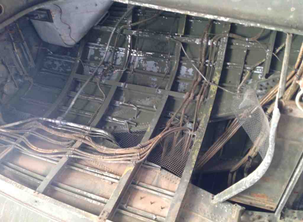 douglas, globemaster, engine, door